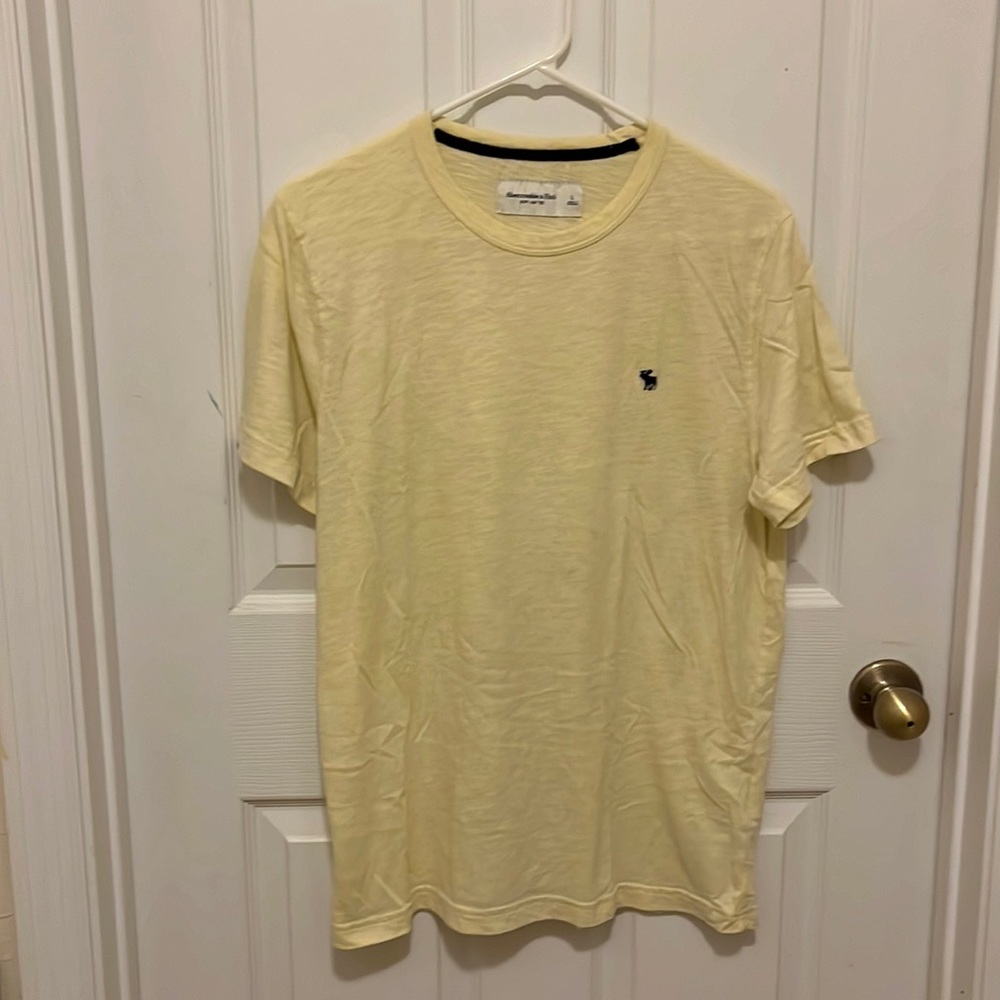 Abercrombie & Fitch Soft A&F Yellow Tee